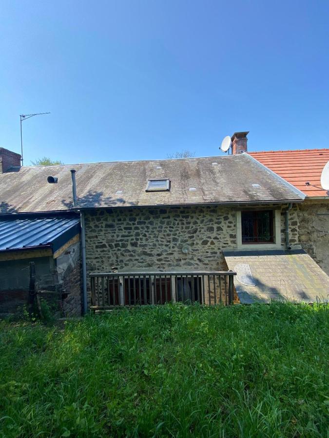 Petit Cocon Au Coeur Du Morvan Montreuillon Eksteriør billede