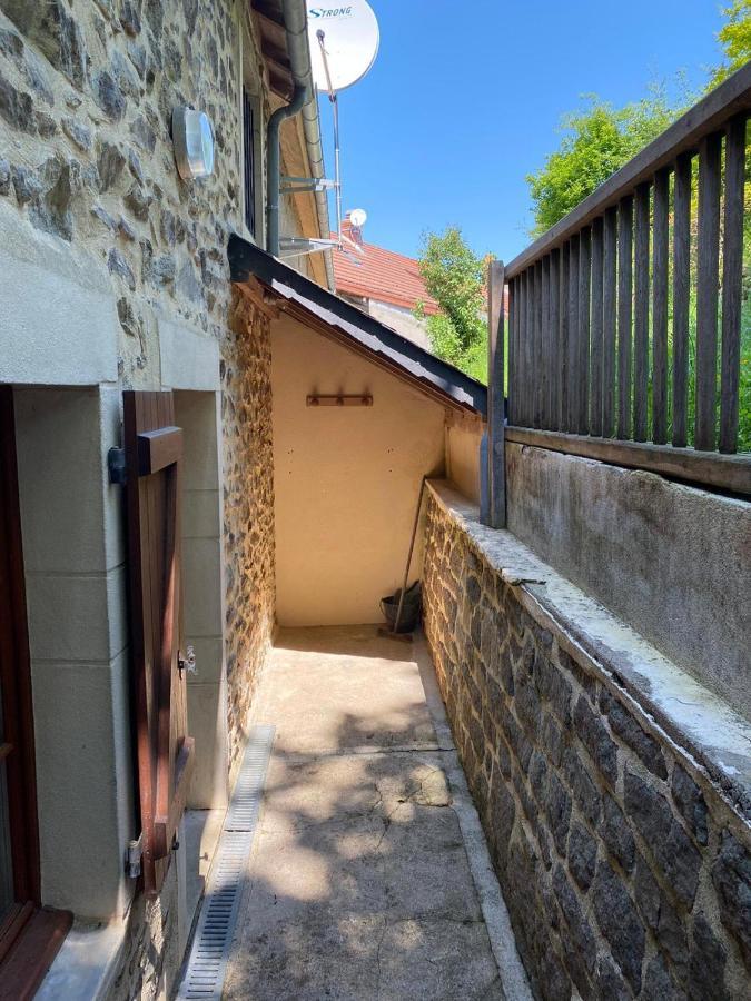 Petit Cocon Au Coeur Du Morvan Montreuillon Eksteriør billede